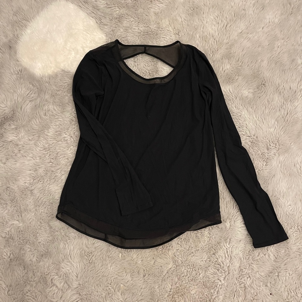 Lululemon long sleeve with cut out